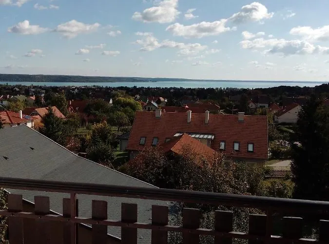 דירה Panorama Pihenohaz Balatonalmádi
